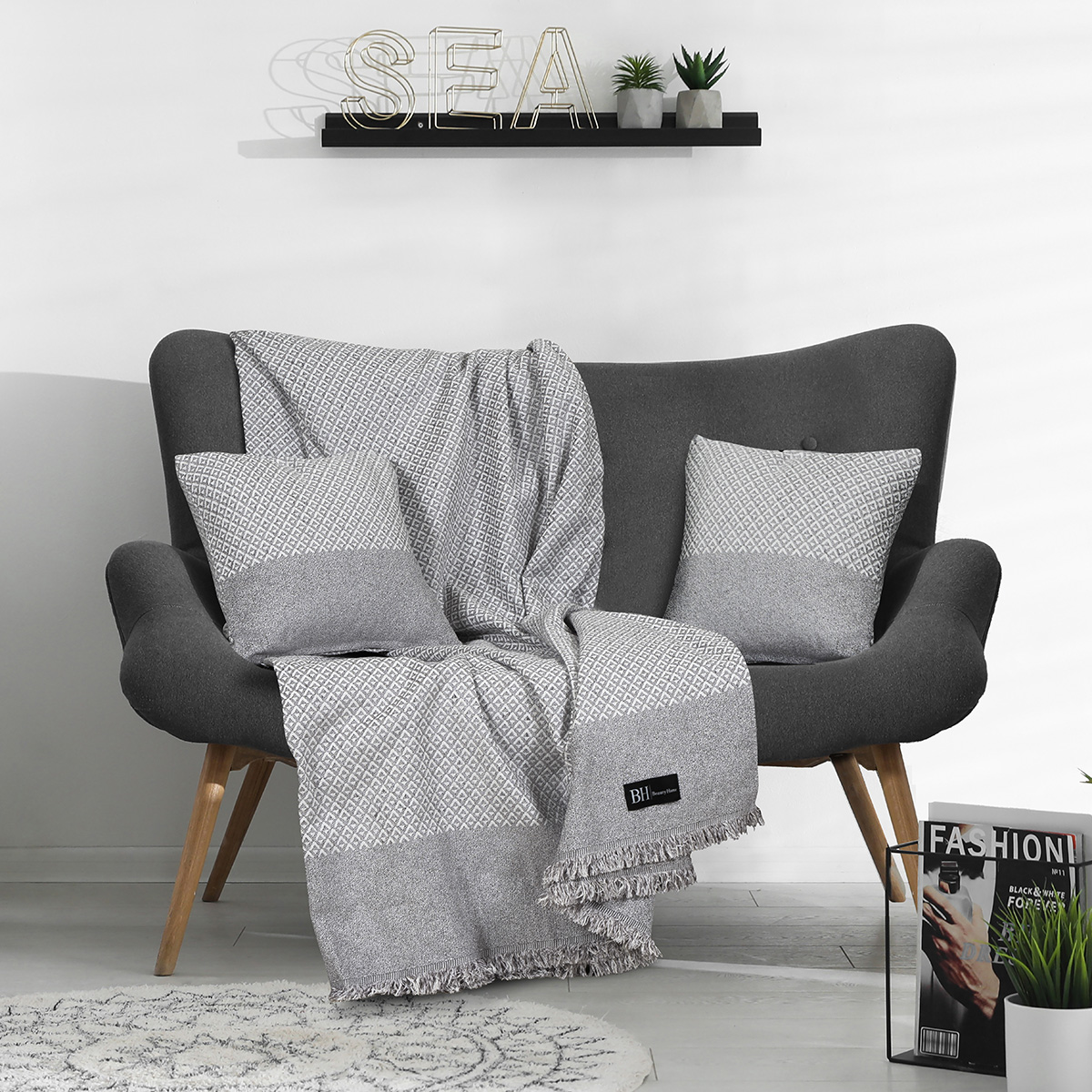 Stylish,Living,Room,Interior,With,Comfortable,Sofa